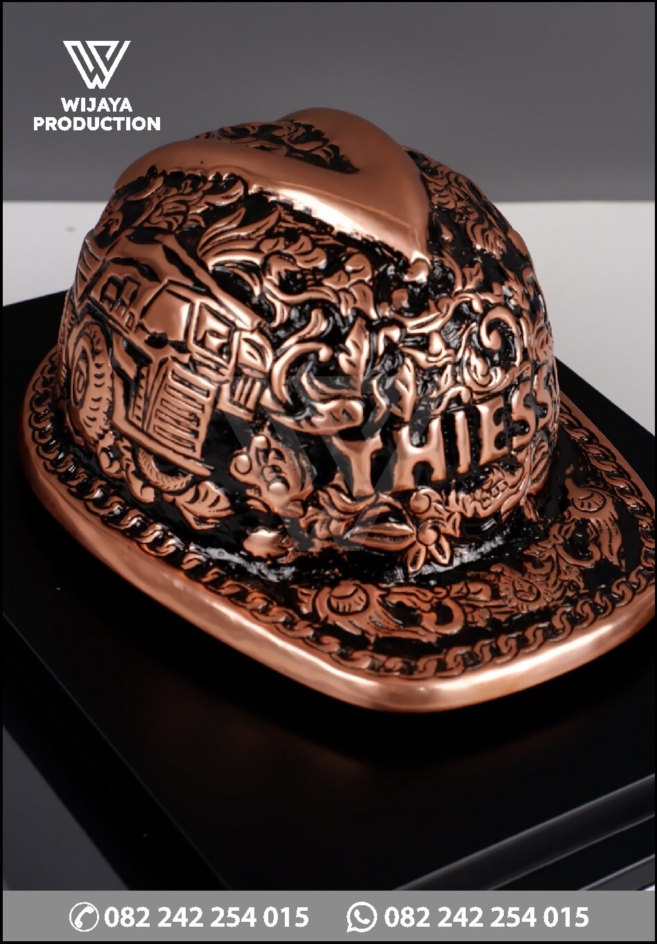 Detail Souvenir Helm Ukir Thiess